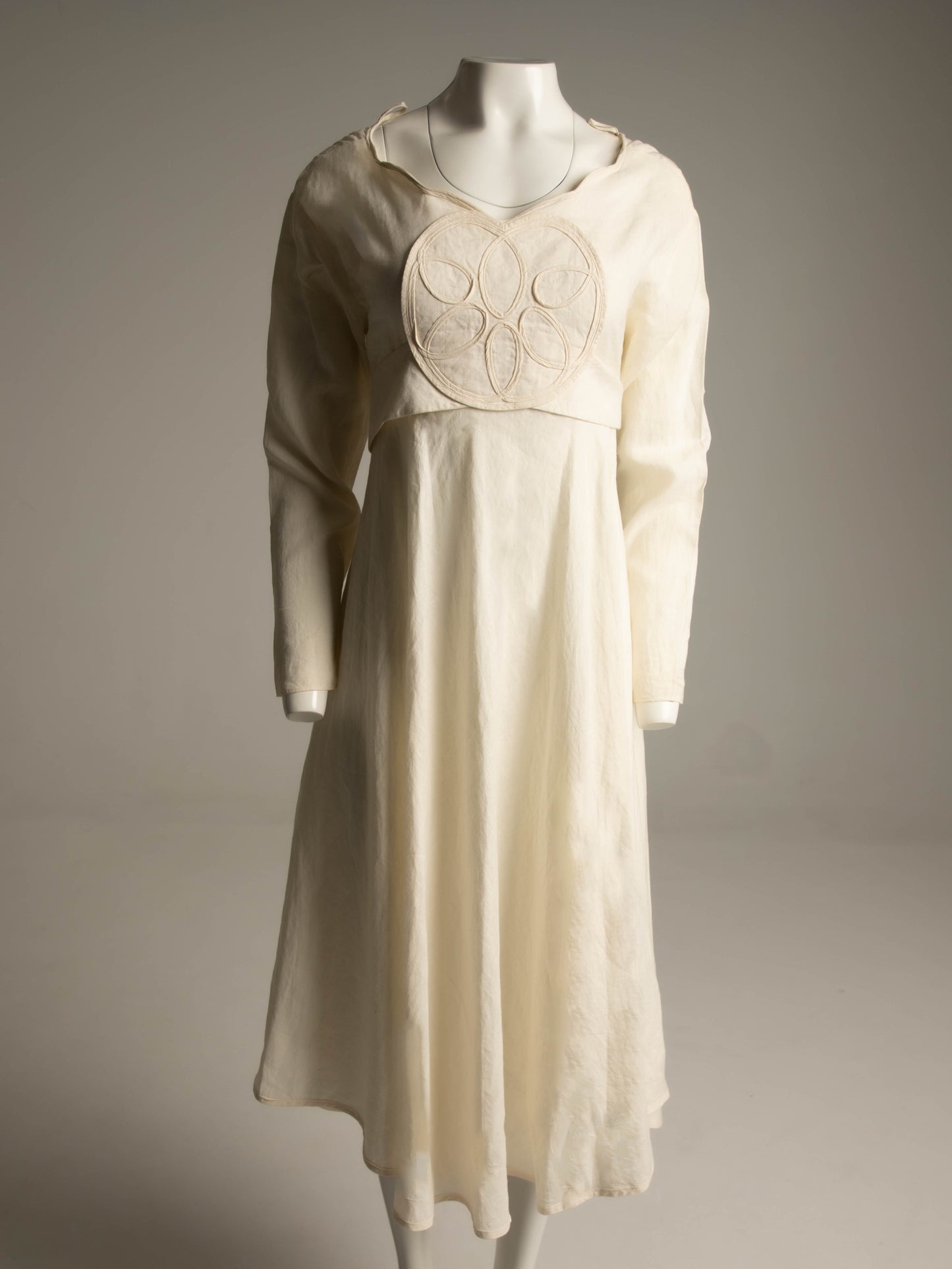 Kaat Tilley Cream Linen Dress with Leaf Detail.