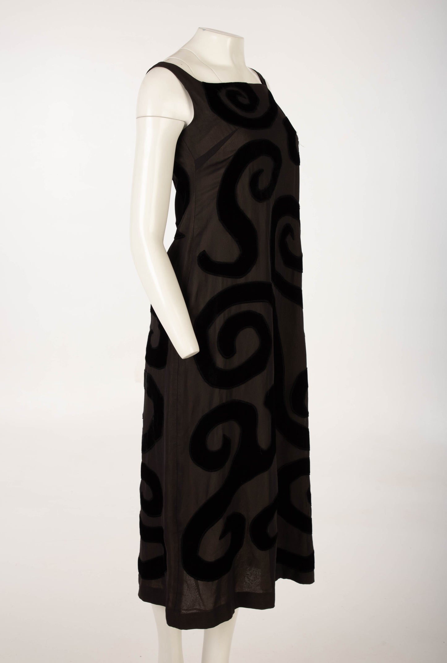 Sybilla Velvet Applique Spiral Dress