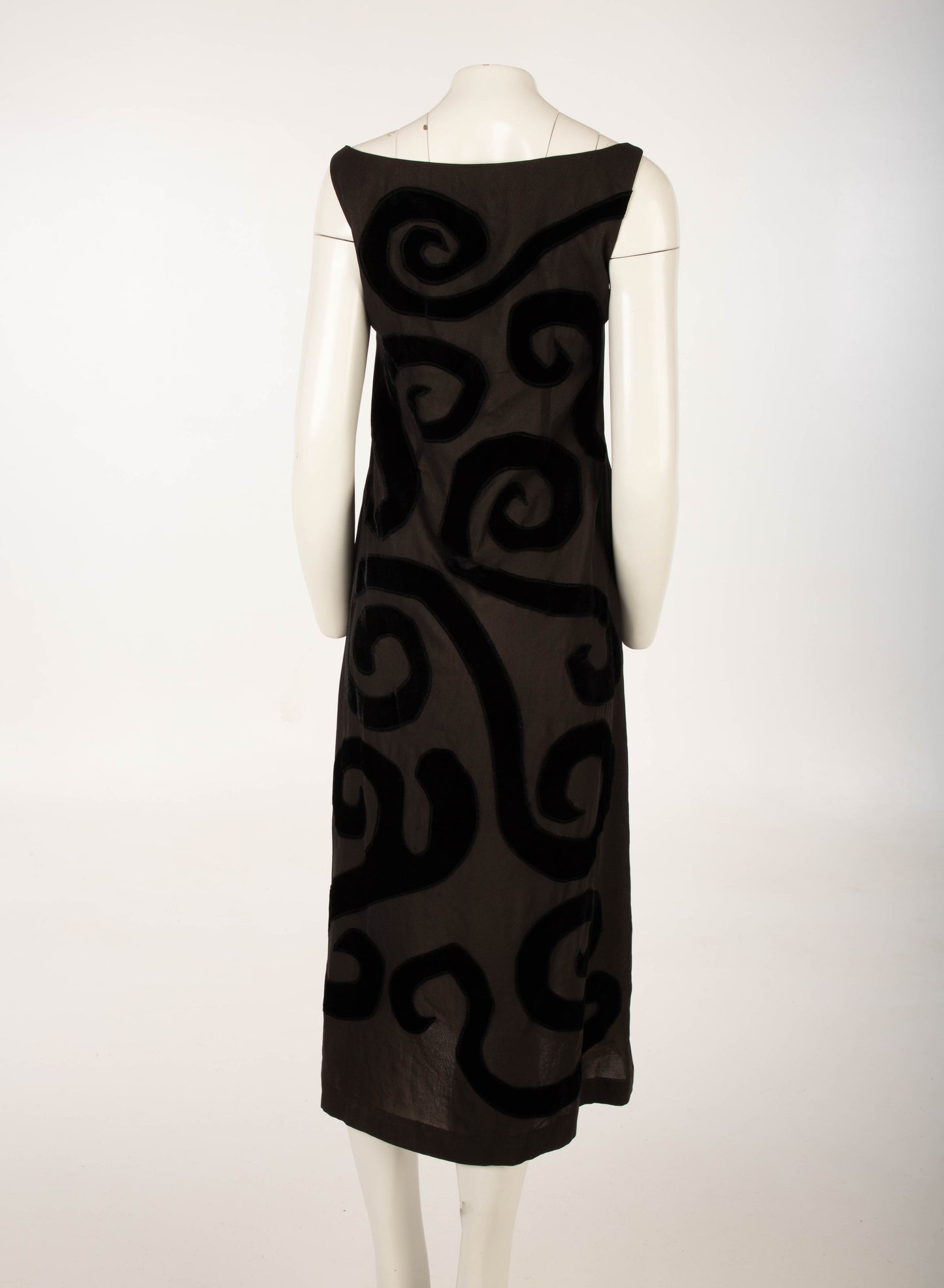 Sybilla Velvet Applique Spiral Dress