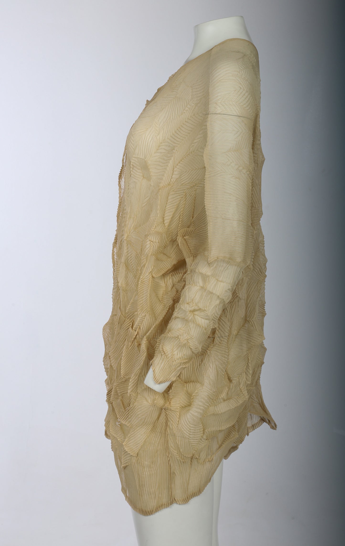 SPECCHIO Cream Cobweb Crinkle Pleated Cardigan