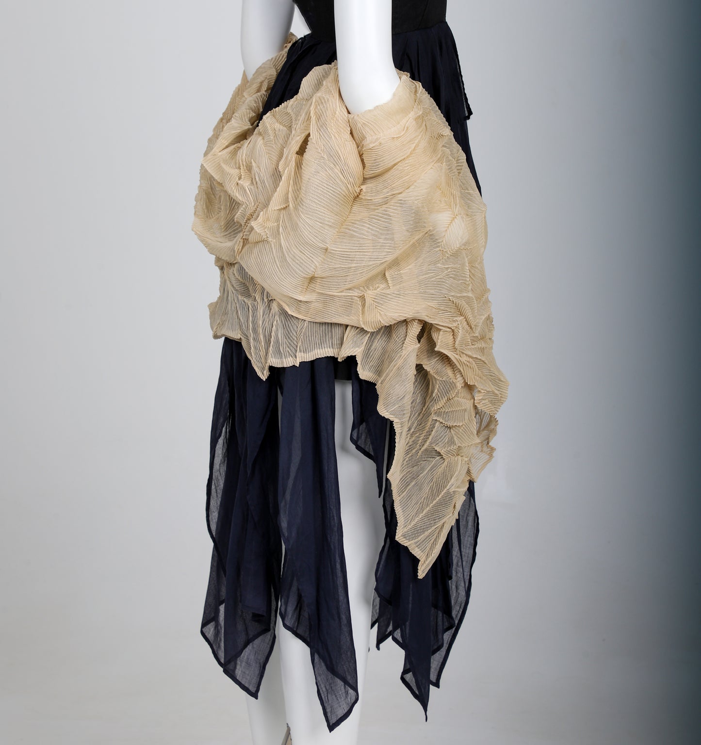 SPECCHIO Cream Cobweb Crinkle Pleated Cardigan