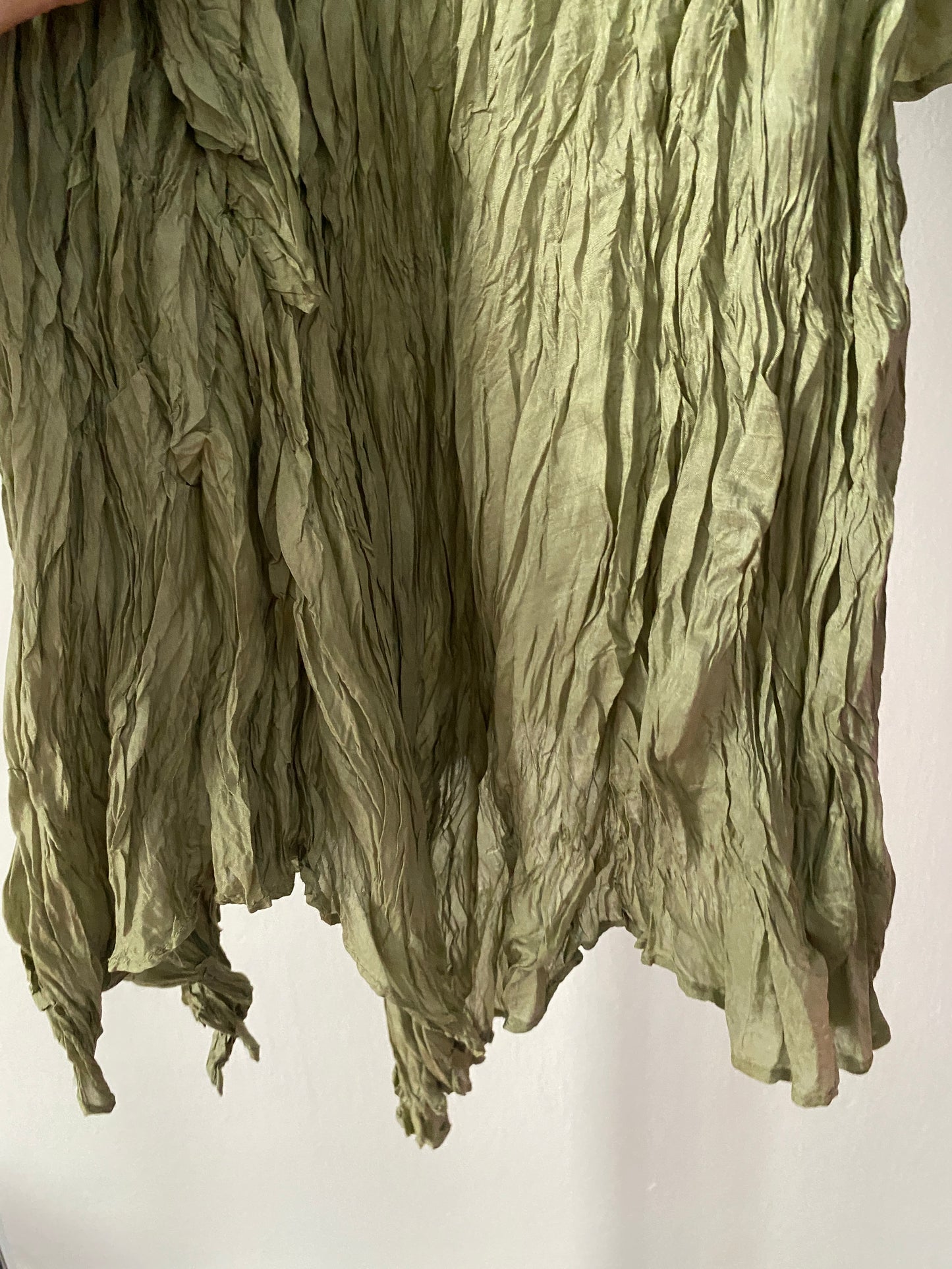 Holly Lueders Sage Green Crinkle Silk Layered 'Caryatid' Set