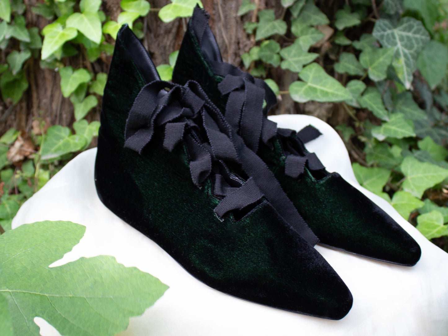 Romeo Gigli Casadei A/W 1990 Black Green Velvet Shoes