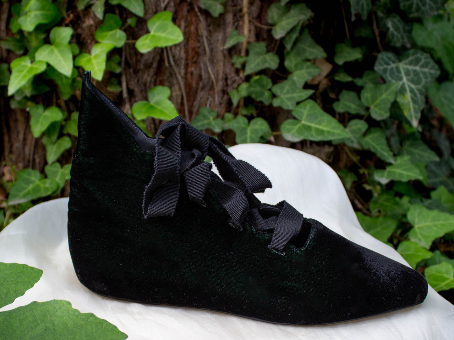 Romeo Gigli Casadei A/W 1990 Black Green Velvet Shoes