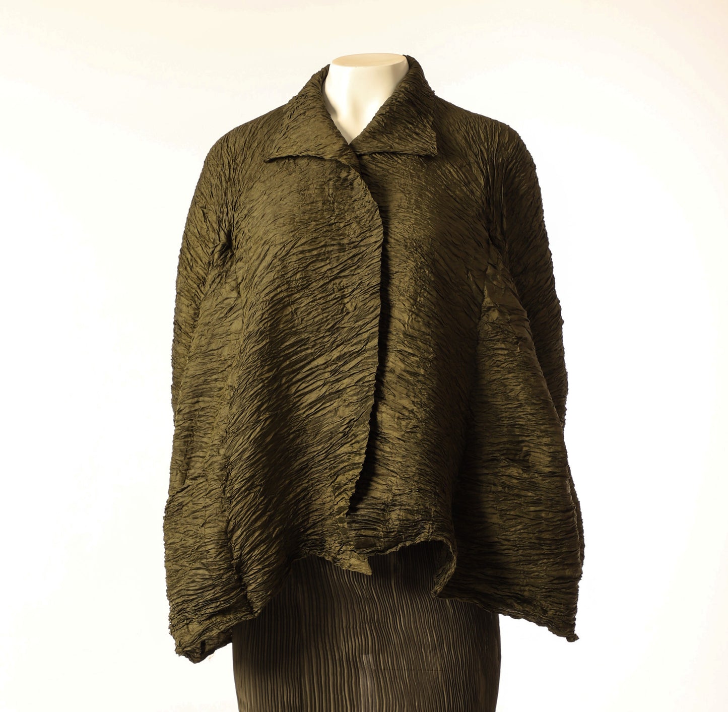 Shu Moriyama Dark Green Pleated jacket