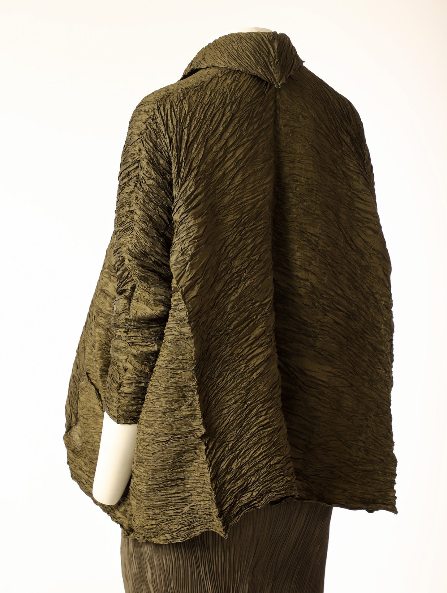 Shu Moriyama Dark Green Pleated jacket