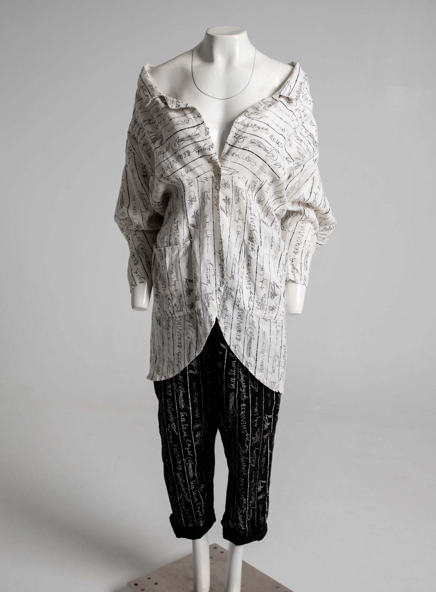 English Eccentrics 1986 'Signature' Print White Linen Jacket