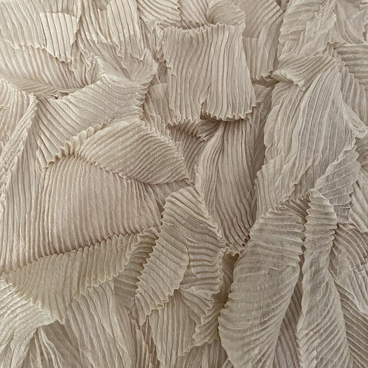 SPECCHIO Cream Cobweb Crinkle Pleated Cardigan