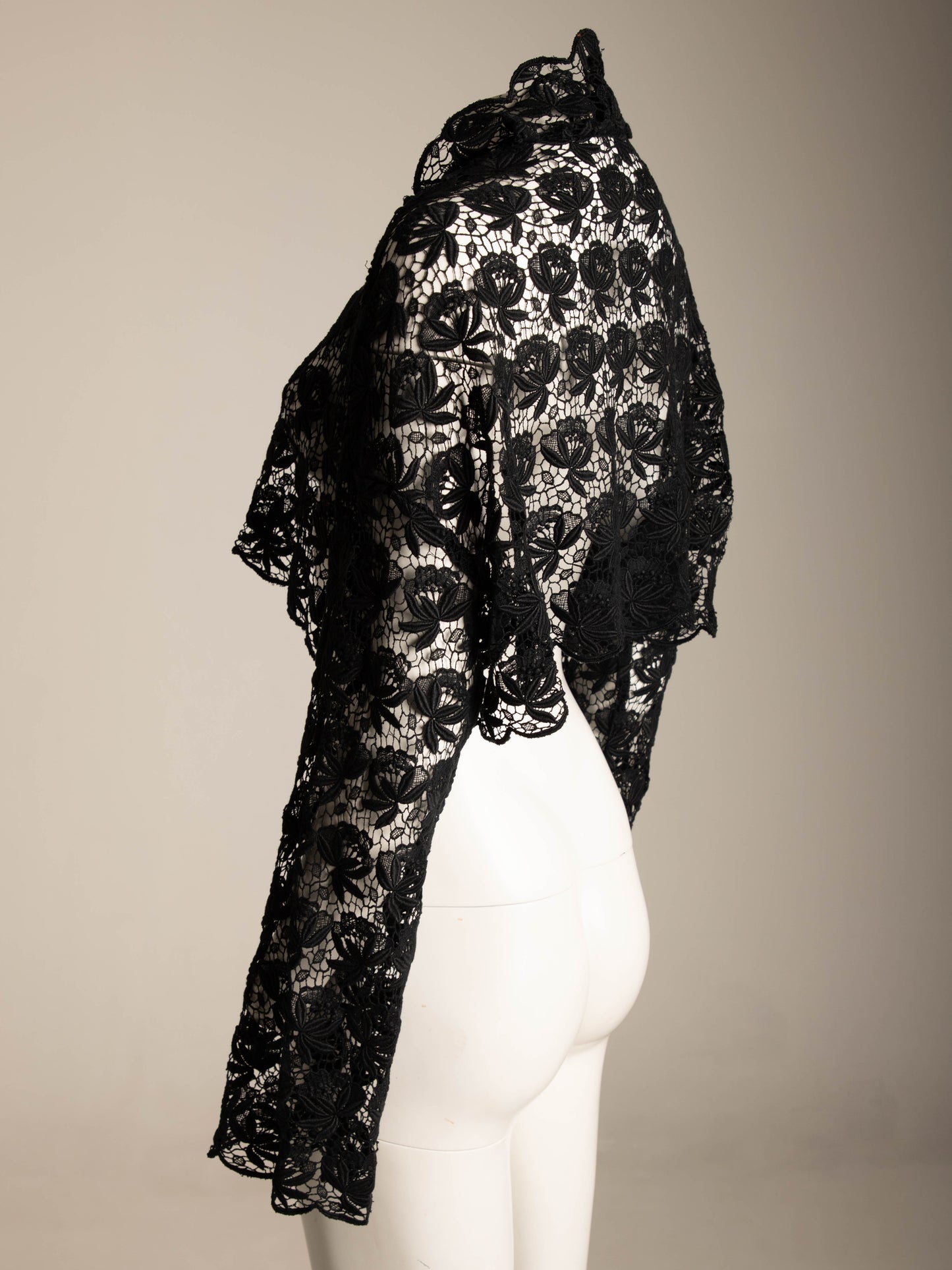 Callaghan by Romeo Gigli Black Lace Cropped Jacket