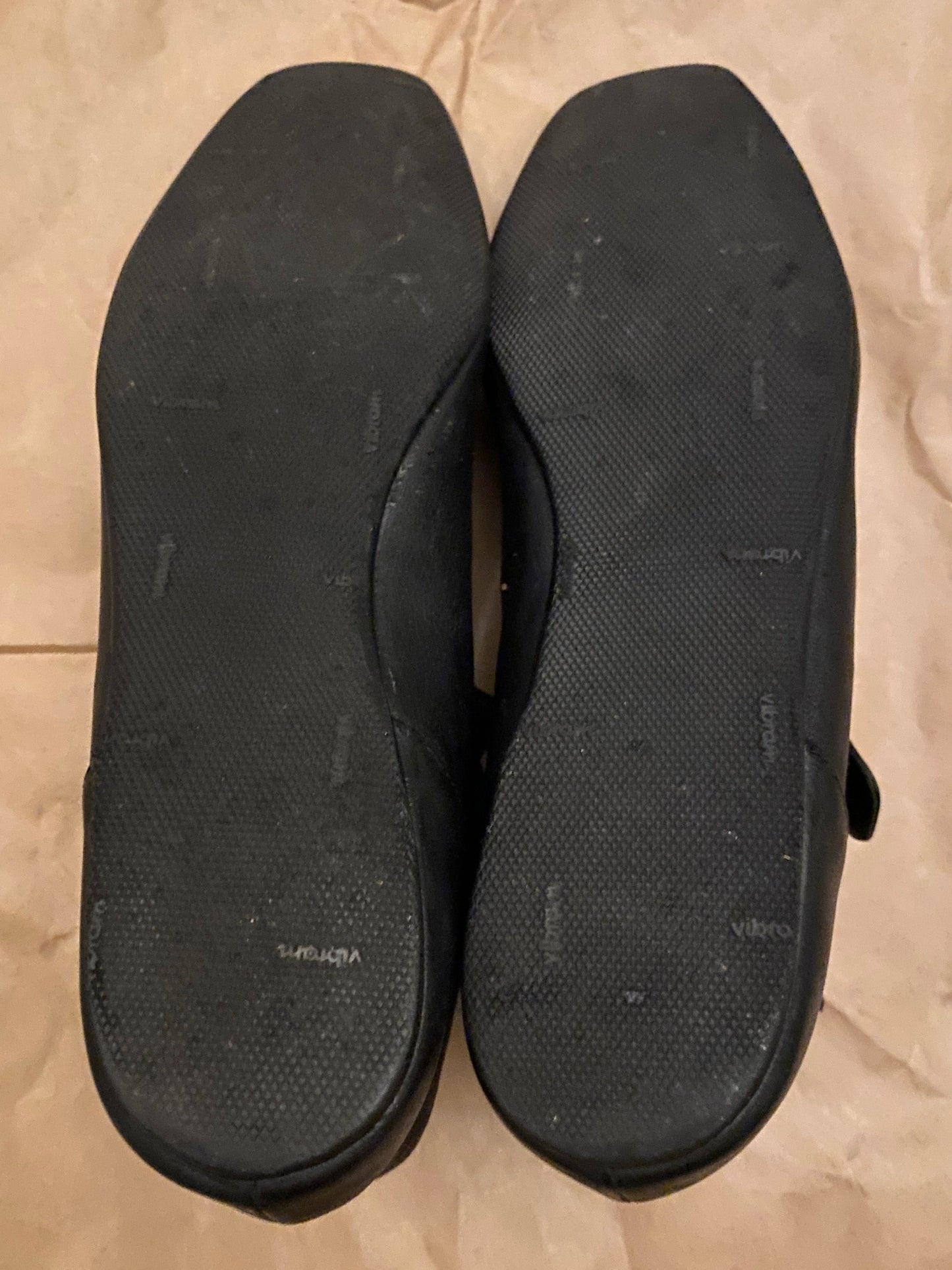 Romeo Gigli Black Leather Flats