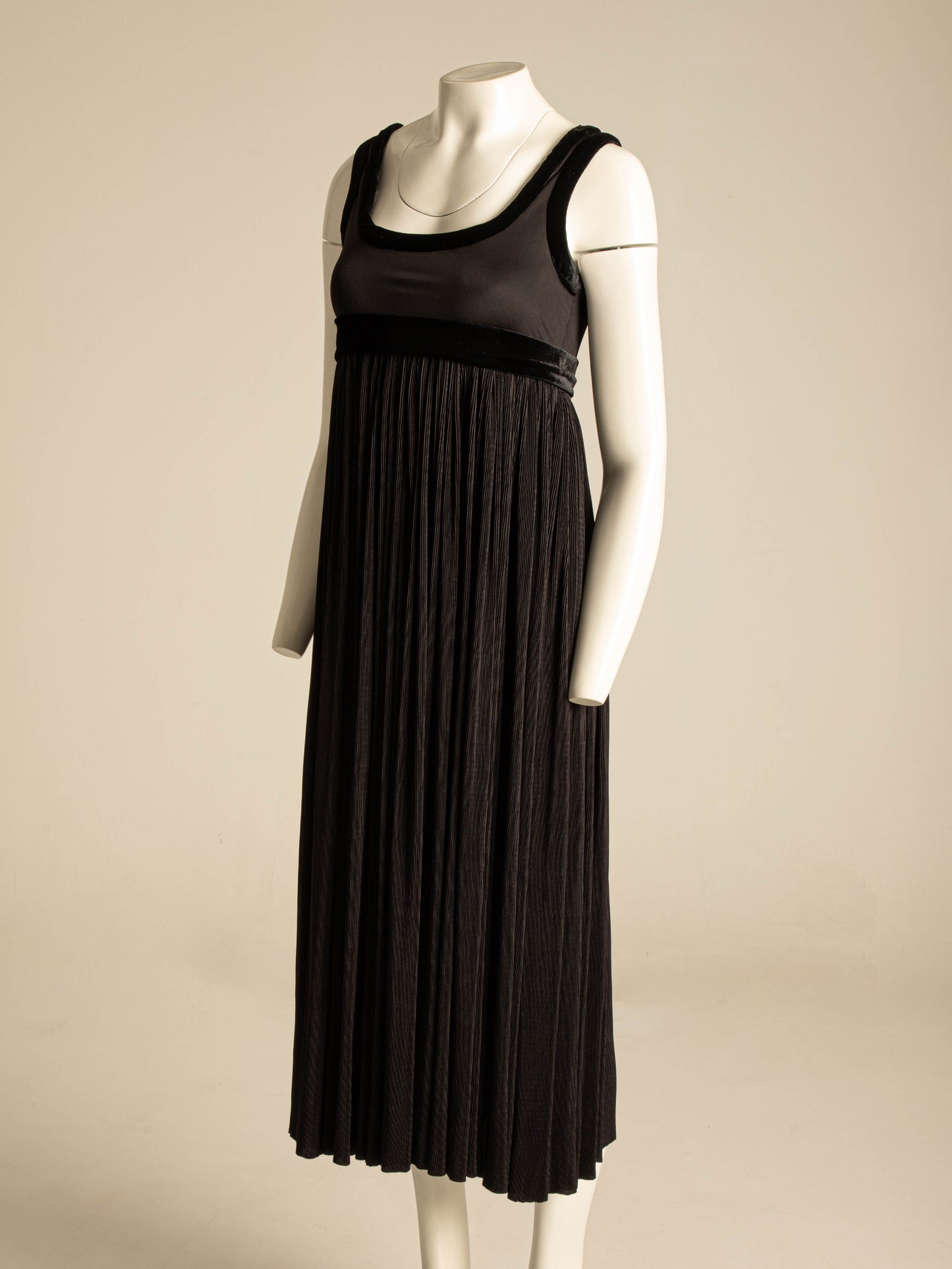 Romeo Gigli 1993 Empire-line Pleated Dress