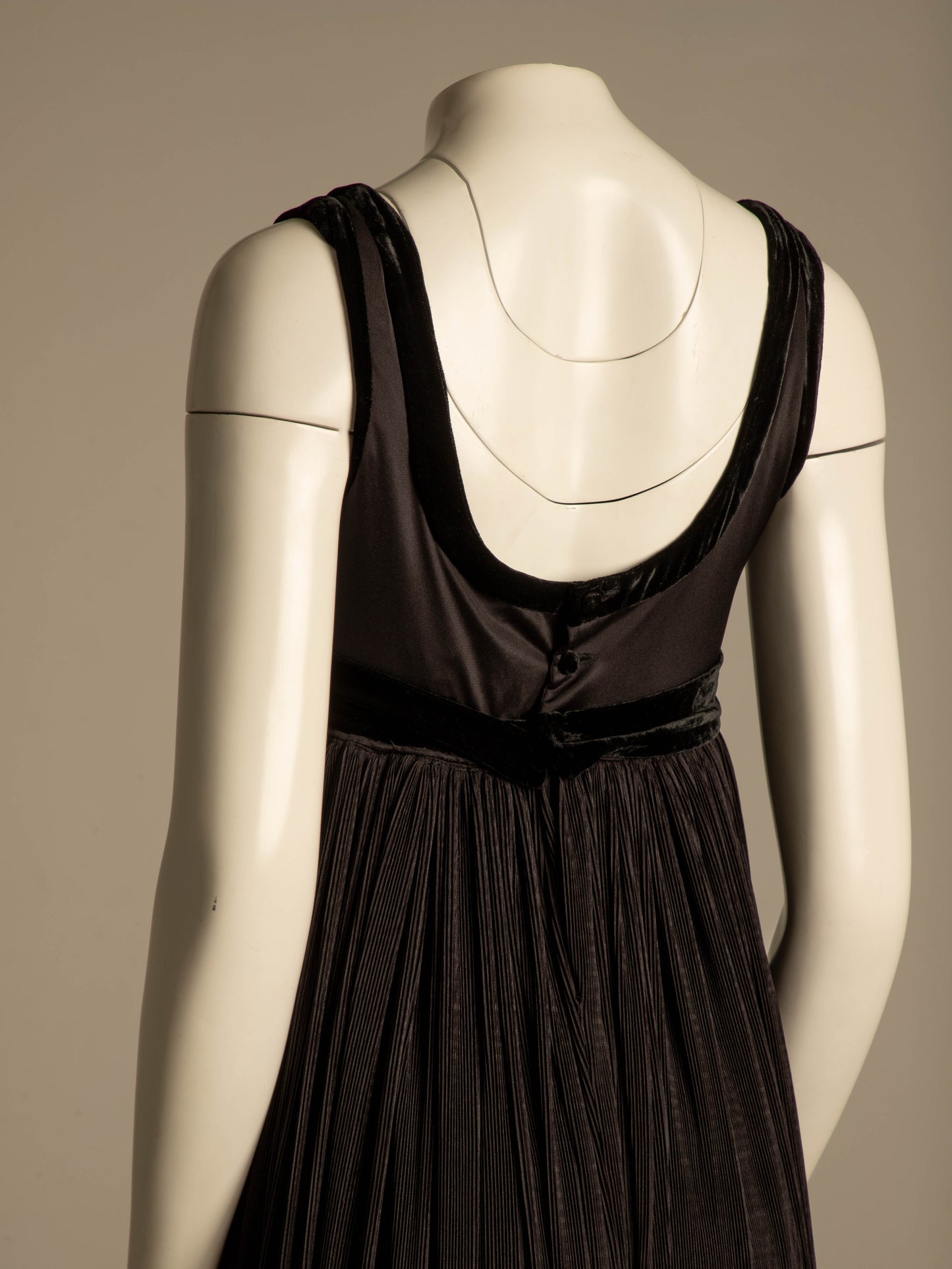 Romeo Gigli 1993 Empire-line Pleated Dress