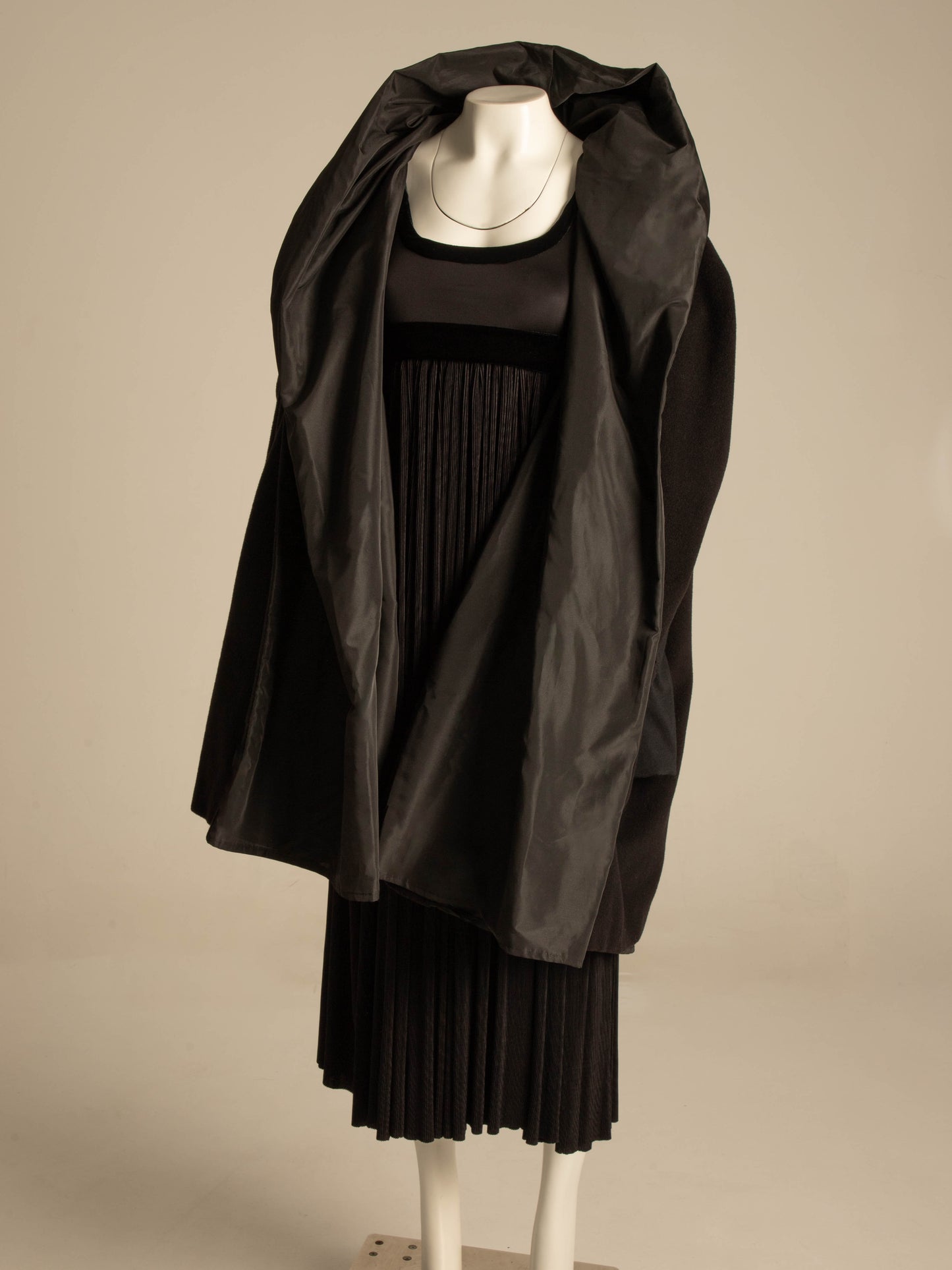 Dolce & Gabbana 1990 Black Wool and Taffeta Coat
