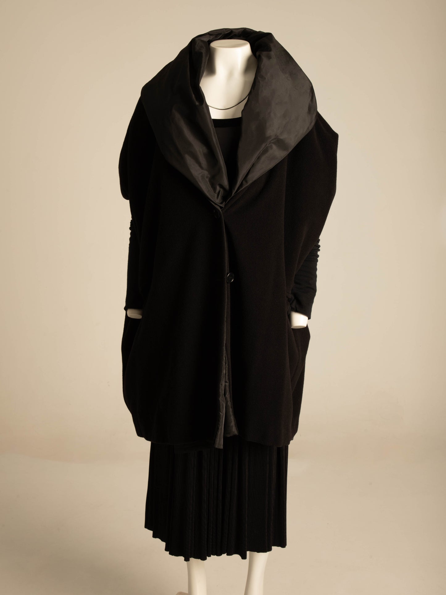 Dolce & Gabbana 1990 Black Wool and Taffeta Coat