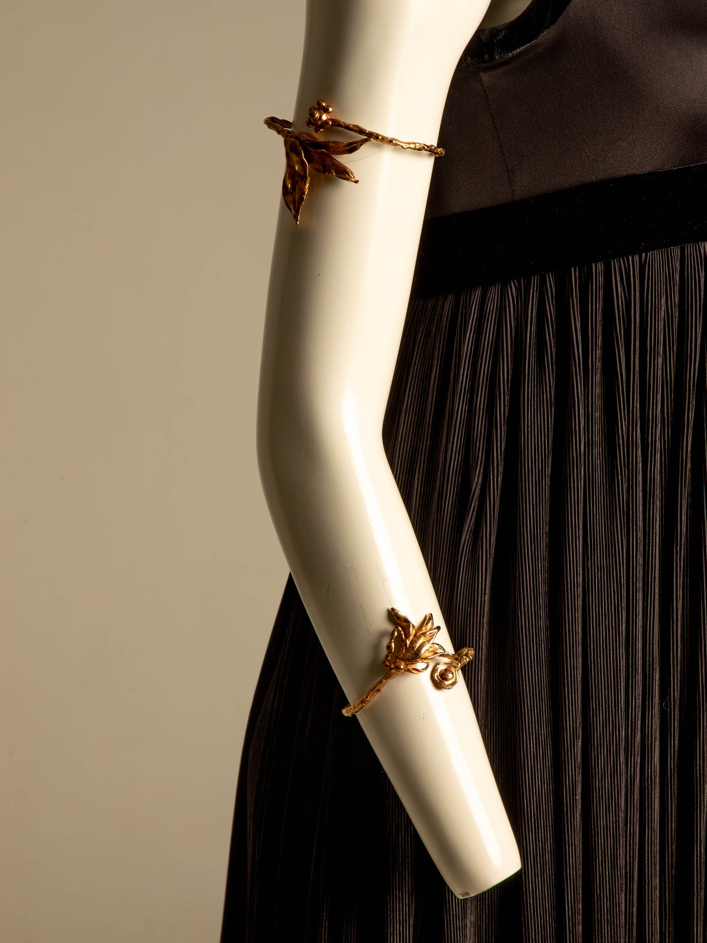 Elizaveta Alyson Rubin Budding Tendril Upper Arm Cuff