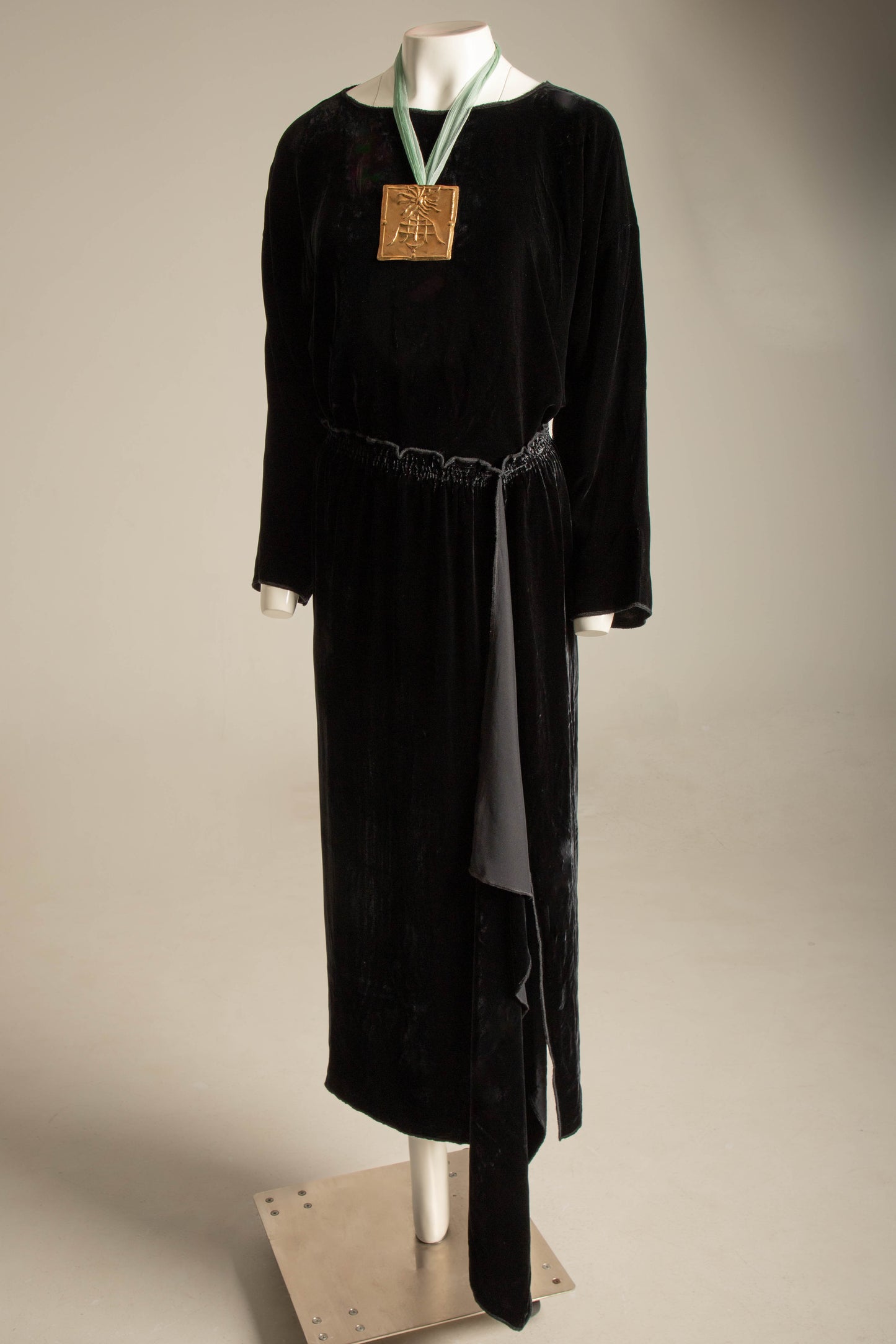 Elizaveta Alyson Rubin A Fire Maiden’s Caged Cove Pendant