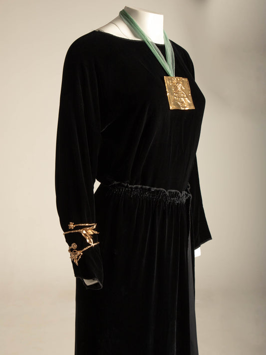 Elizaveta Alyson Rubin A Fire Maiden’s Caged Cove Pendant