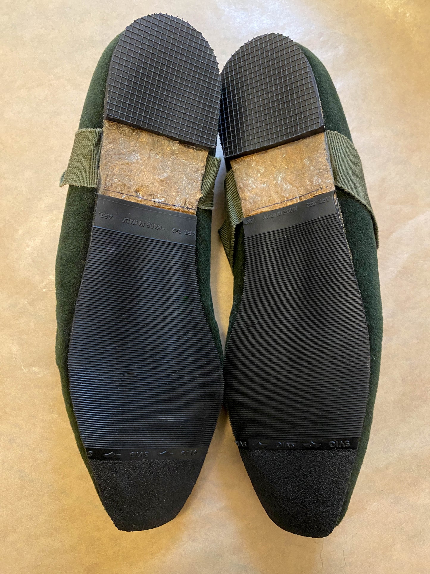 Callaghan Romeo Gigli 1988 Green Ballet Flat with Grosgrain Ribbon