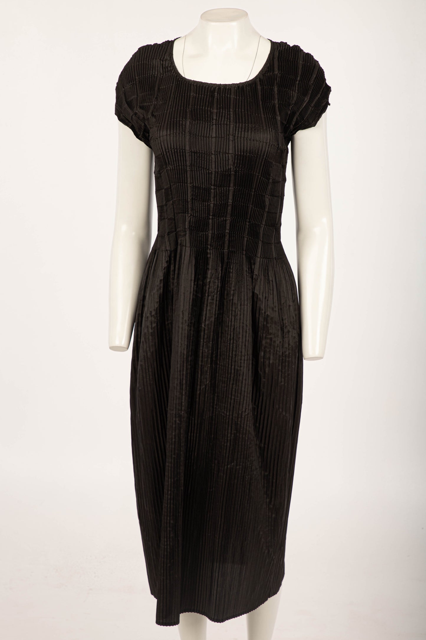 SPECCHIO Black Checkboard Pleat Dress