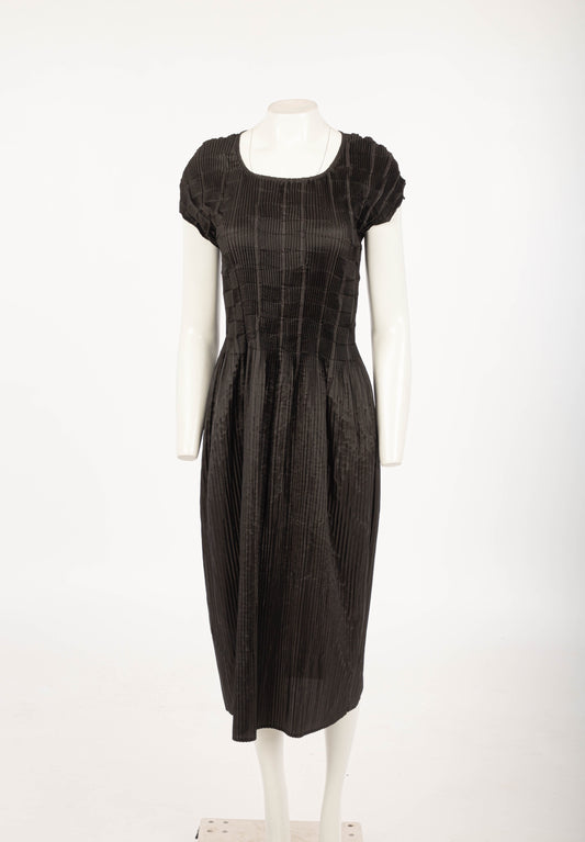 SPECCHIO Black Checkboard Pleat Dress