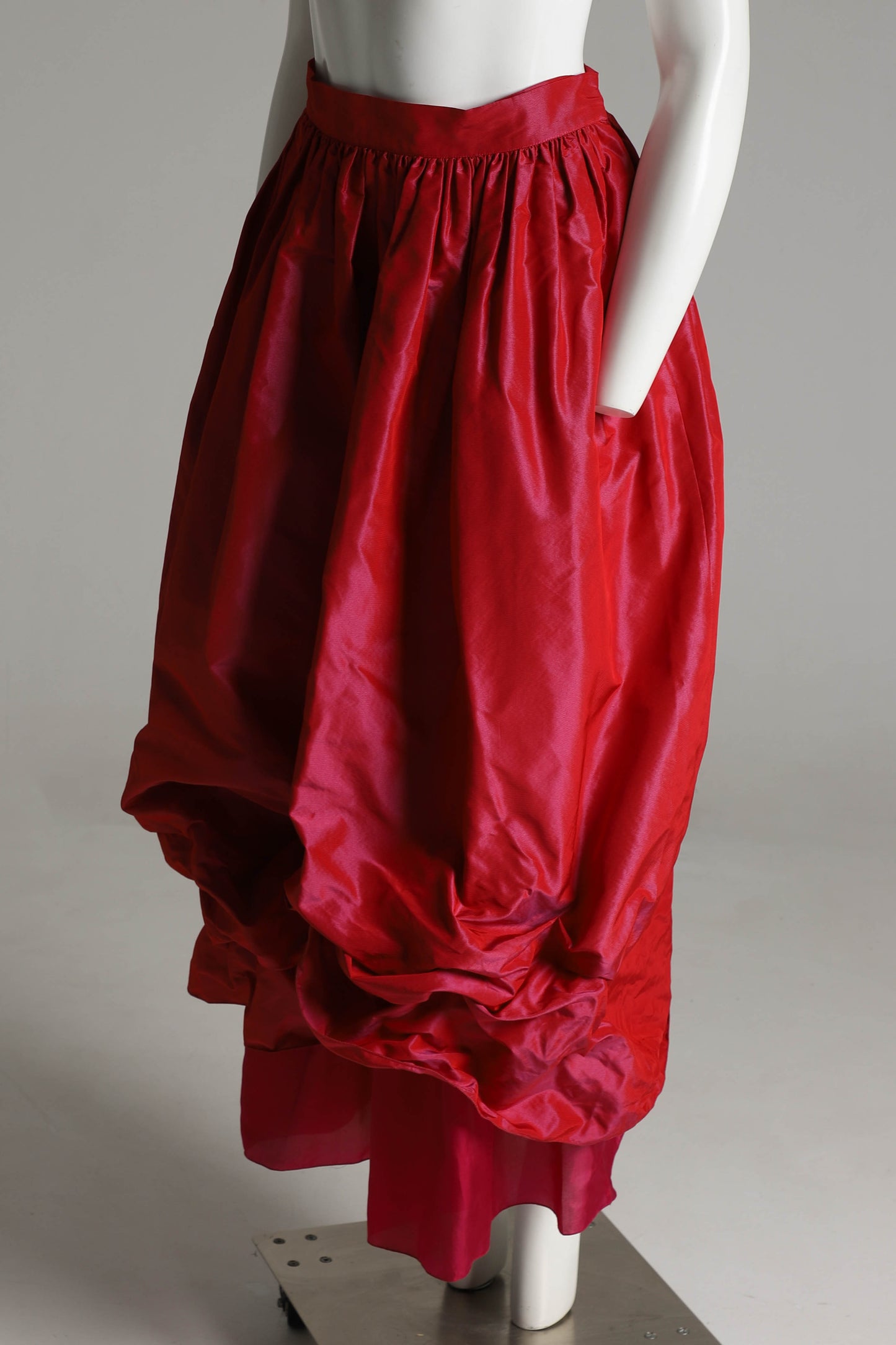 Giorgio Armani 1988 Magenta Silk Full Skirt