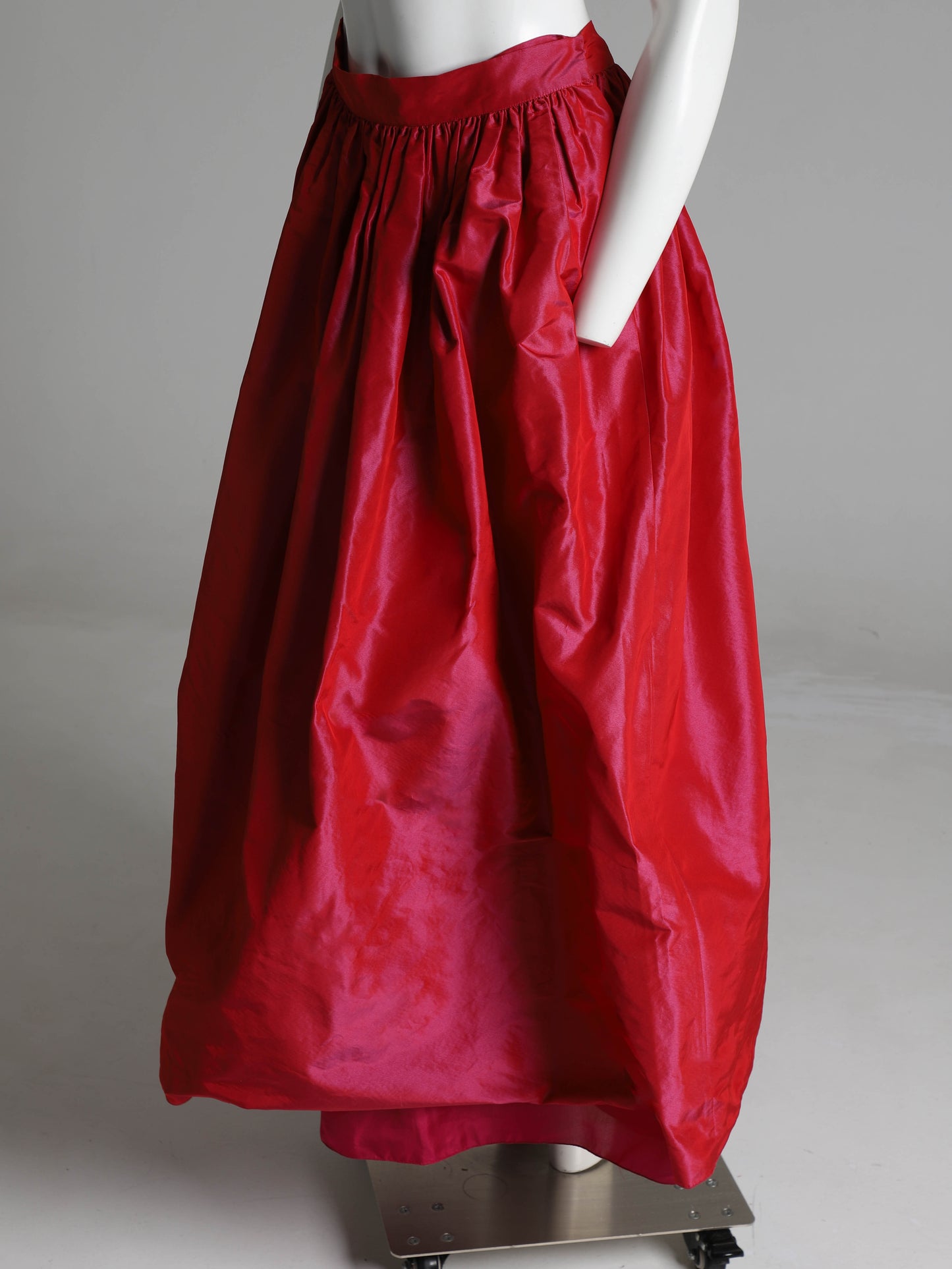 Giorgio Armani 1988 Magenta Silk Full Skirt